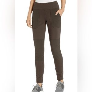 Carhartt fitted force leggings. Thick and sturdy. Size small reinforced knees